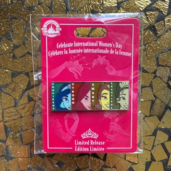Disney Princess International Women's Day 2022 Pin – Limited Release - Picture 2 of 3